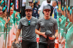 Stoffel Vandoorne, McLaren and Fernando Alonso, McLaren on the drivers parade