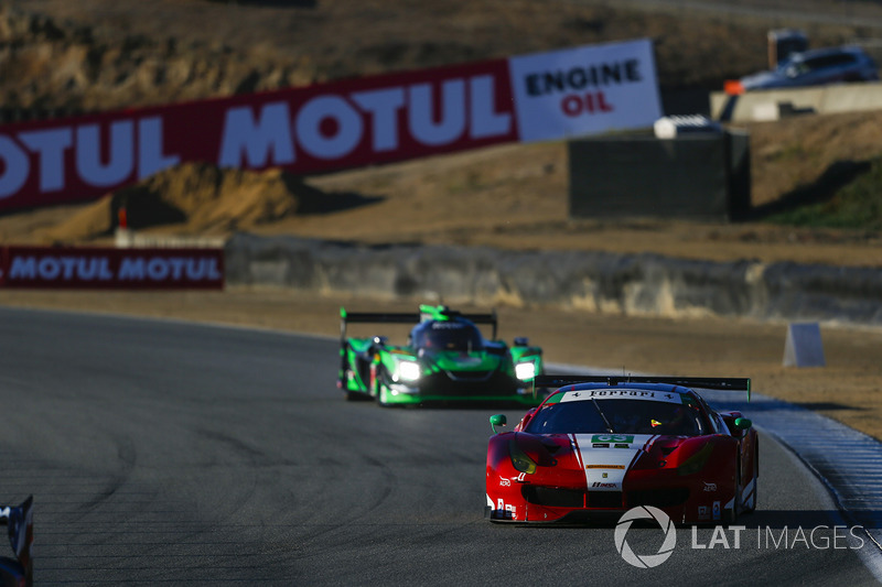 #63 Scuderia Corsa Ferrari 488 GT3: Крістіна Нільсен, Алессандро Бальзан