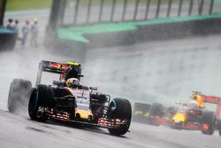 Карлос Сайнс-молодший, Scuderia Toro Rosso STR11