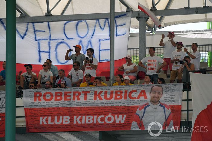 Robert Kubica, Renault Sport F1 Team RS17 fans