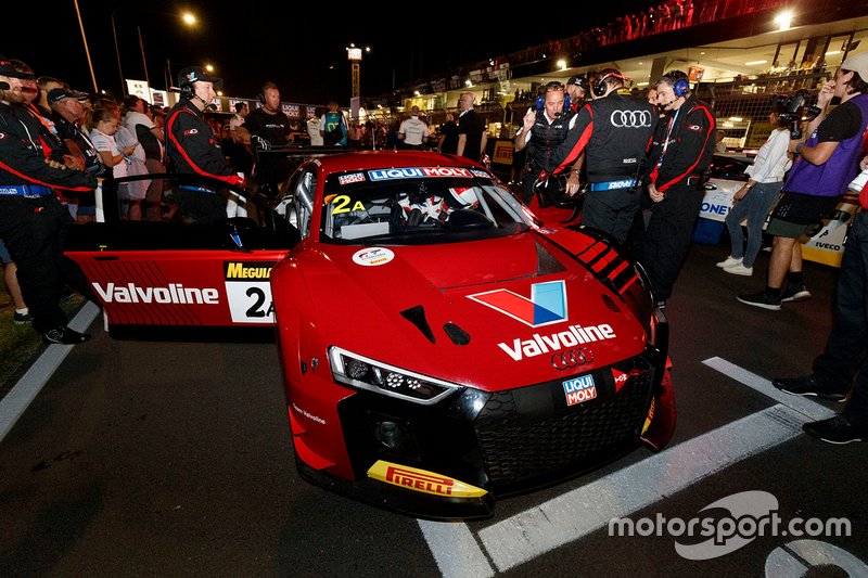 #2 Audi Sport Team Valvoline Audi R8 LMS: Christopher Mies, Christopher Haase, Markus Winkelhock