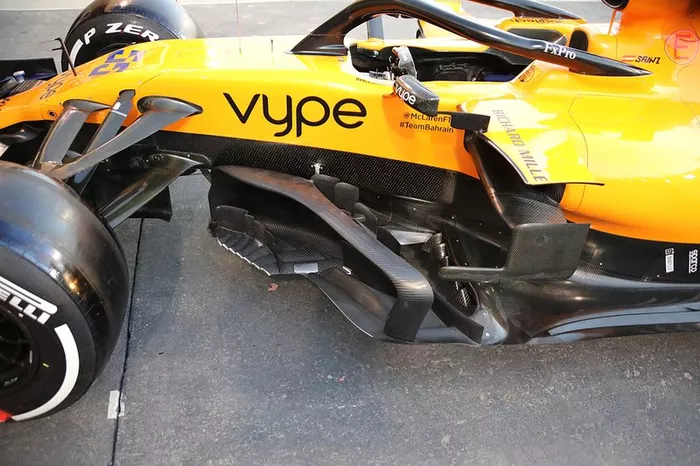 Bargeboard del McLaren