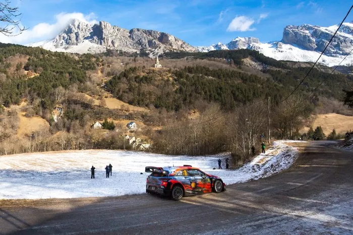 Thierry Neuville, Nicolas Gilsoul, Hyundai Motorsport Hyundai i20 Coupe WRC
