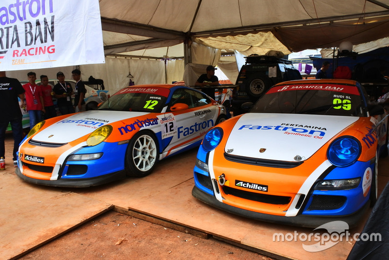 Porsche Carrera, Wing Bharoto, Rudy SL, Fastron Jakarta Ban, ETCC 3000