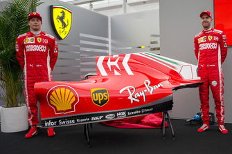 Sebastian Vettel, Kimi Raikkonen, Ferrari, svelano la livrea Mission Winnow