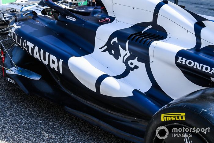 AlphaTauri AT04 detail