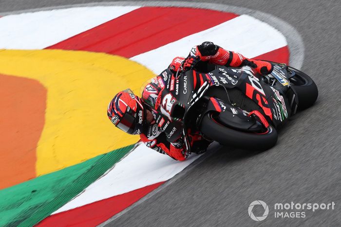 Maverick Viñales, Aprilia Racing Team