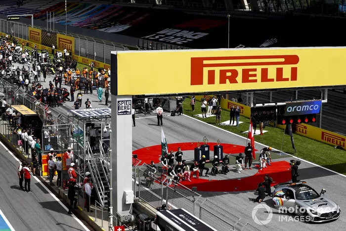 La concurrida parrilla previo a la carrera