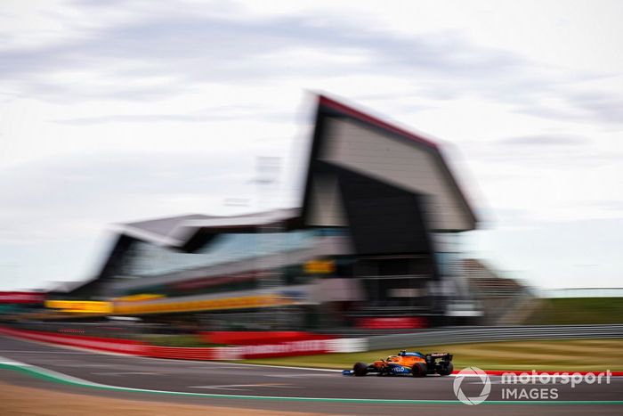 Carlos Sainz Jr., McLaren MCL35