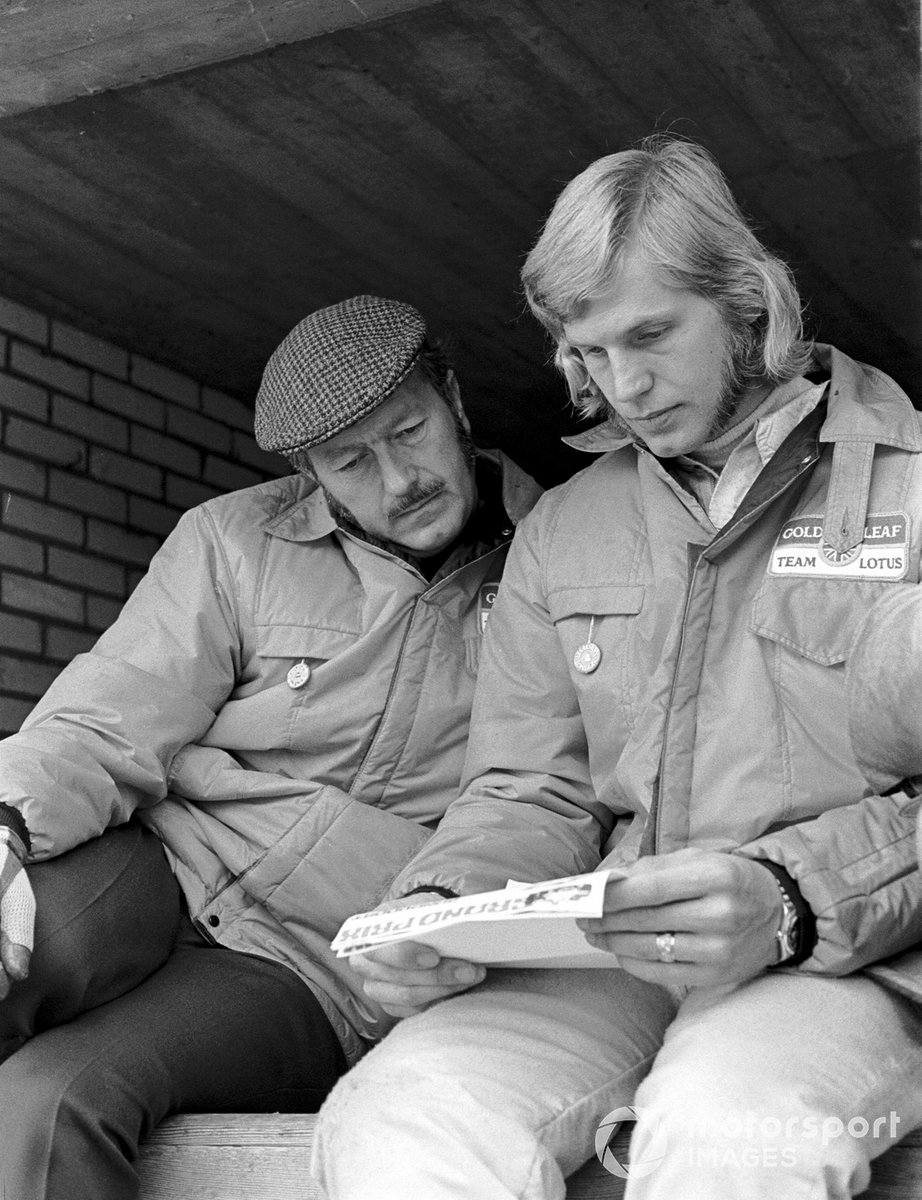 Wisell with Lotus founder Colin Chapman, Zandvoort 1971. 