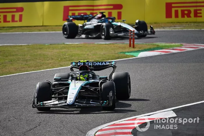 Lewis Hamilton, Mercedes F1 W15, George Russell, Mercedes F1 W15