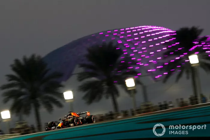 Max Verstappen, Red Bull Racing RB16B