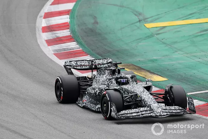 Guanyu Zhou, Alfa Romeo C42