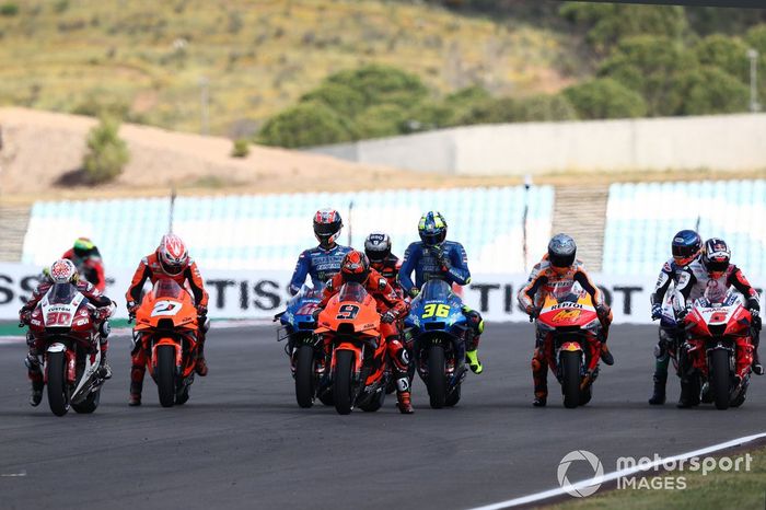 Los pilotos ensayan una salida