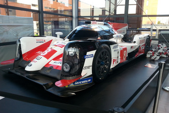 #8 Toyota Gazoo Racing Toyota TS050: Sébastien Buemi, Kazuki Nakajima, Fernando Alonso