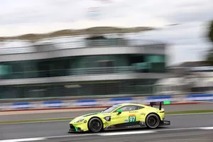 #97 Aston Martin Racing Aston Martin Vantage AMR: Alex Lynn, Maxime Martin, Jonathan Adam 