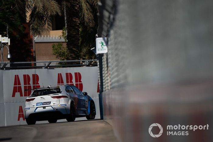 Alice Powell, Jaguar Ran Racing eTROPHY Team Germany