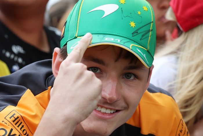 Pastelaria Oscar, Maclaren