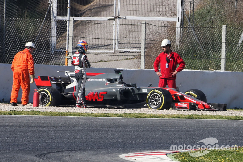 Ромен Грожан, Haas F1 VF-17: вылет с трассы
