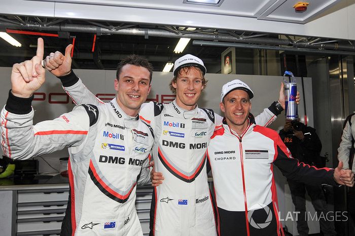 Polesitters #2 Porsche Team Porsche 919 Hybrid: Timo Bernhard, Earl Bamber, Brendon Hartley