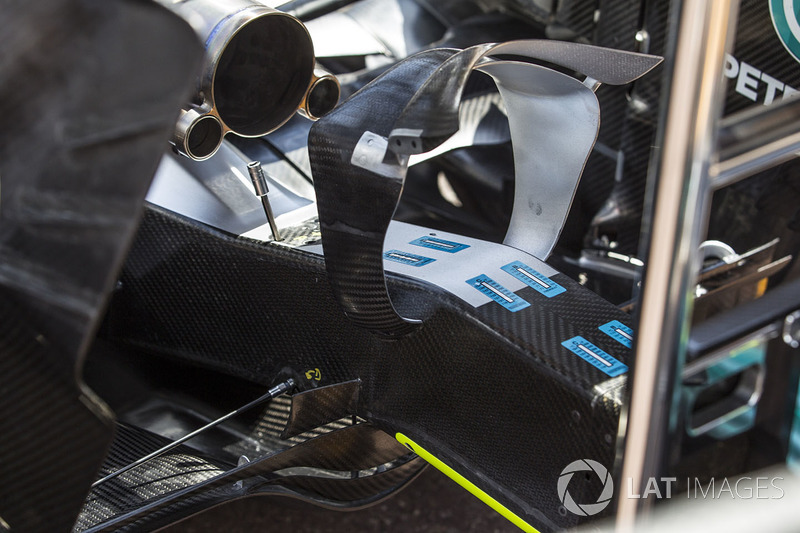 Mercedes-Benz F1 W08 Hybrid, detalle del alerón trasero