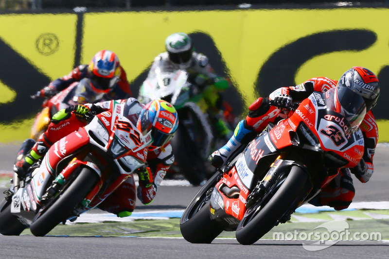 Marco Melandri, Ducati Team, Lorenzo Savadori, Milwaukee Aprilia World Superbike Team