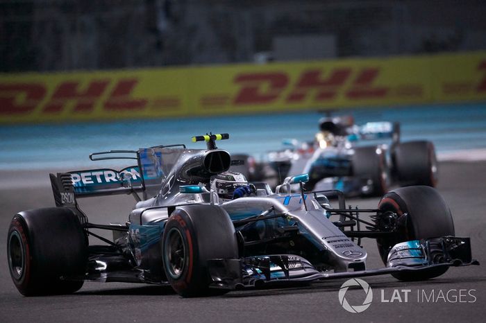 Valtteri Bottas, Mercedes AMG F1 W08, Lewis Hamilton, Mercedes AMG F1 W08