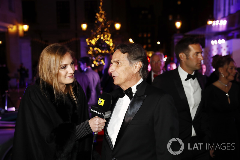 Nelson Piquet speaks to his daughter Julia