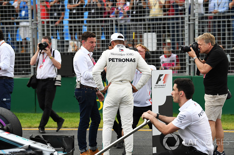 Володар поулу Льюіс Хемілтон, Mercedes-AMG F1, Вілл Бакстон