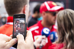 Sebastian Vettel, Ferrari parla con i media