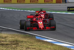 Kimi Raikkonen, Ferrari SF71H ve Sebastian Vettel, Ferrari SF71H