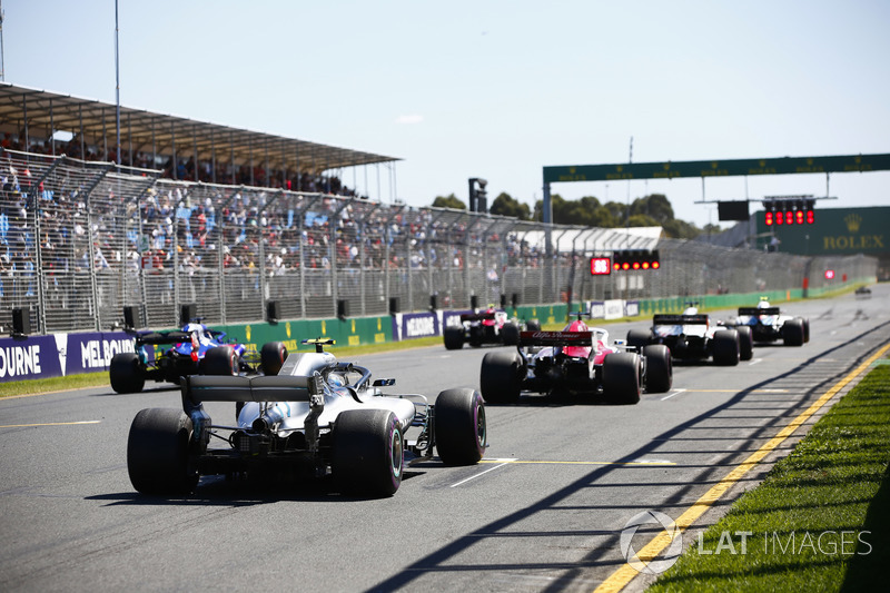 Sergey Sirotkin, Williams FW41 Mercedes, Charles Leclerc, Sauber C37 Ferrari, Romain Grosjean, Haas 