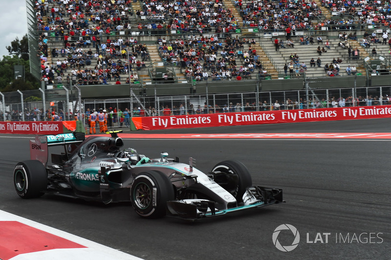 2015: Нико Росберг, Mercedes F1 W06