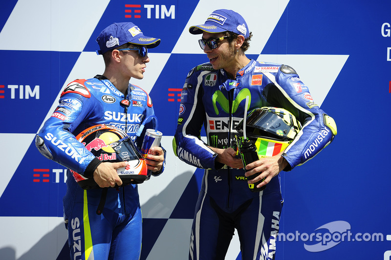 Il poleman Valentino Rossi, Yamaha Factory Racing, il secondo qualificato Maverick Viñales, Team Suzuki MotoGP