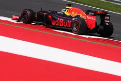 Daniel Ricciardo, Red Bull Racing RB12