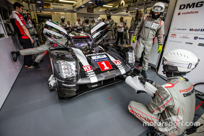 #1 Porsche Team, Porsche 919 Hybrid: Timo Bernhard, Mark Webber, Brendon Hartley