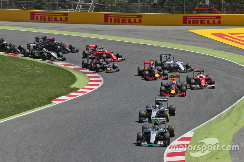 Nico Rosberg, Mercedes AMG F1 W07 Hybrid leads team mate Lewis Hamilton, Mercedes AMG F1 W07 Hybrid at the start of the race