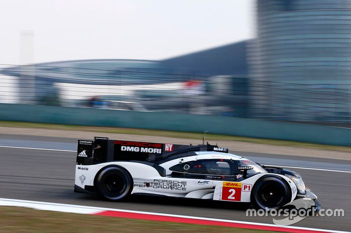 #2 Porsche Team Porsche 919 Hybrid: Romain Dumas, Neel Jani, Marc Lieb