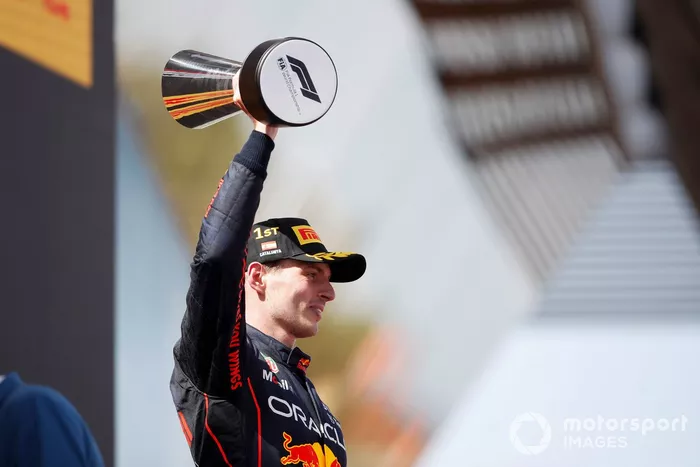 Podio: ganador Max Verstappen, Red Bull Racing