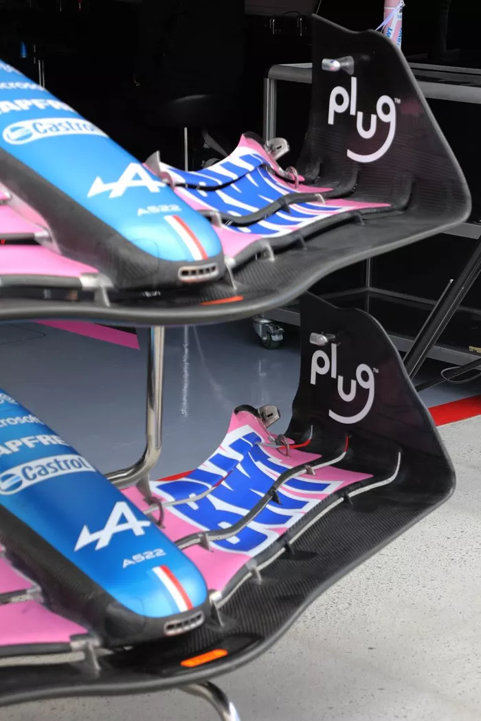 Detalle de las aletas delanteras del Alpine A522