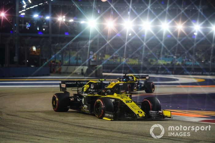 Nico Hulkenberg, Renault F1 Team R.S. 19 y Daniel Ricciardo, Renault F1 Team R.S.19