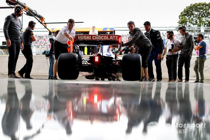 Carlos Sainz Jr., McLaren MCL34