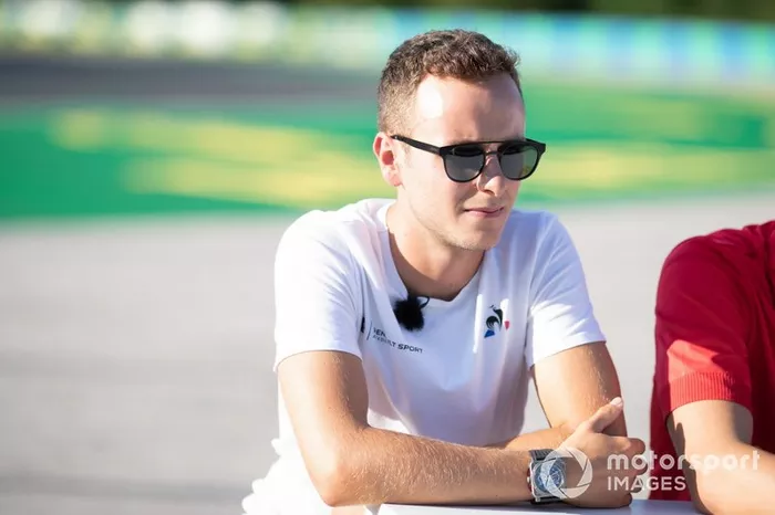 En 2016, Hubert dio otro paso más y pasó a la Fórmula 3 Europea, con Van Amersfoort.