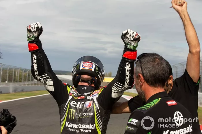 Jonathan Rea, Kawasaki Racing Team festeggia la vittoria del suo quinto titolo