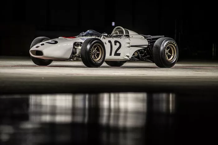 Honda RA272