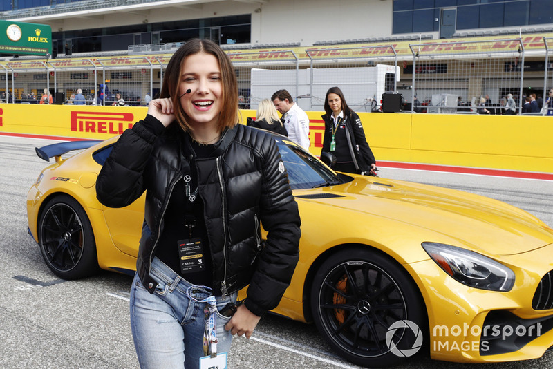 Акторка та модель Моллі Боббі Брайн, Льюіс Хемілтон, Mercedes AMG F1