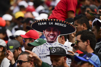 Des fans de Lewis Hamilton, Mercedes AMG F1