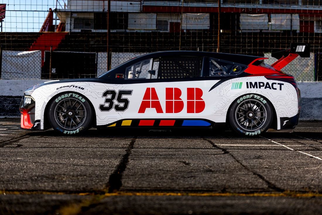 Prototipo ABB NASCAR EV