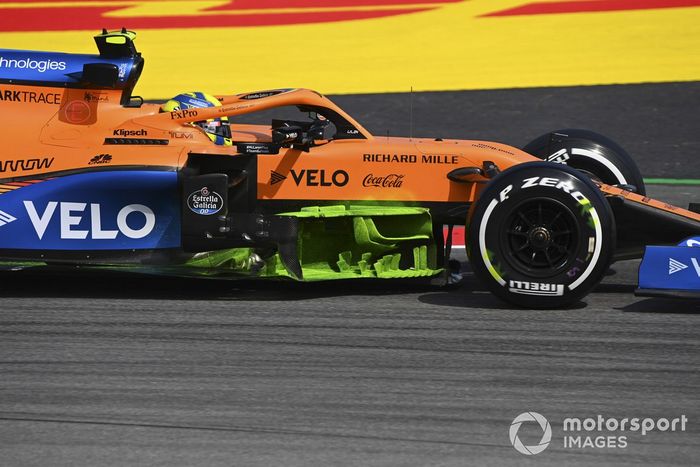 Lando Norris, McLaren MCL35 con pintura de parafina
