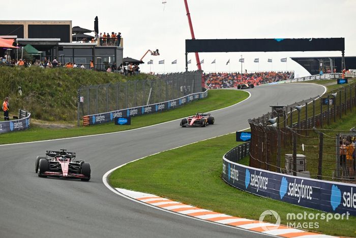 Valtteri Bottas, Alfa Romeo C43, Charles Leclerc, Ferrari SF-23